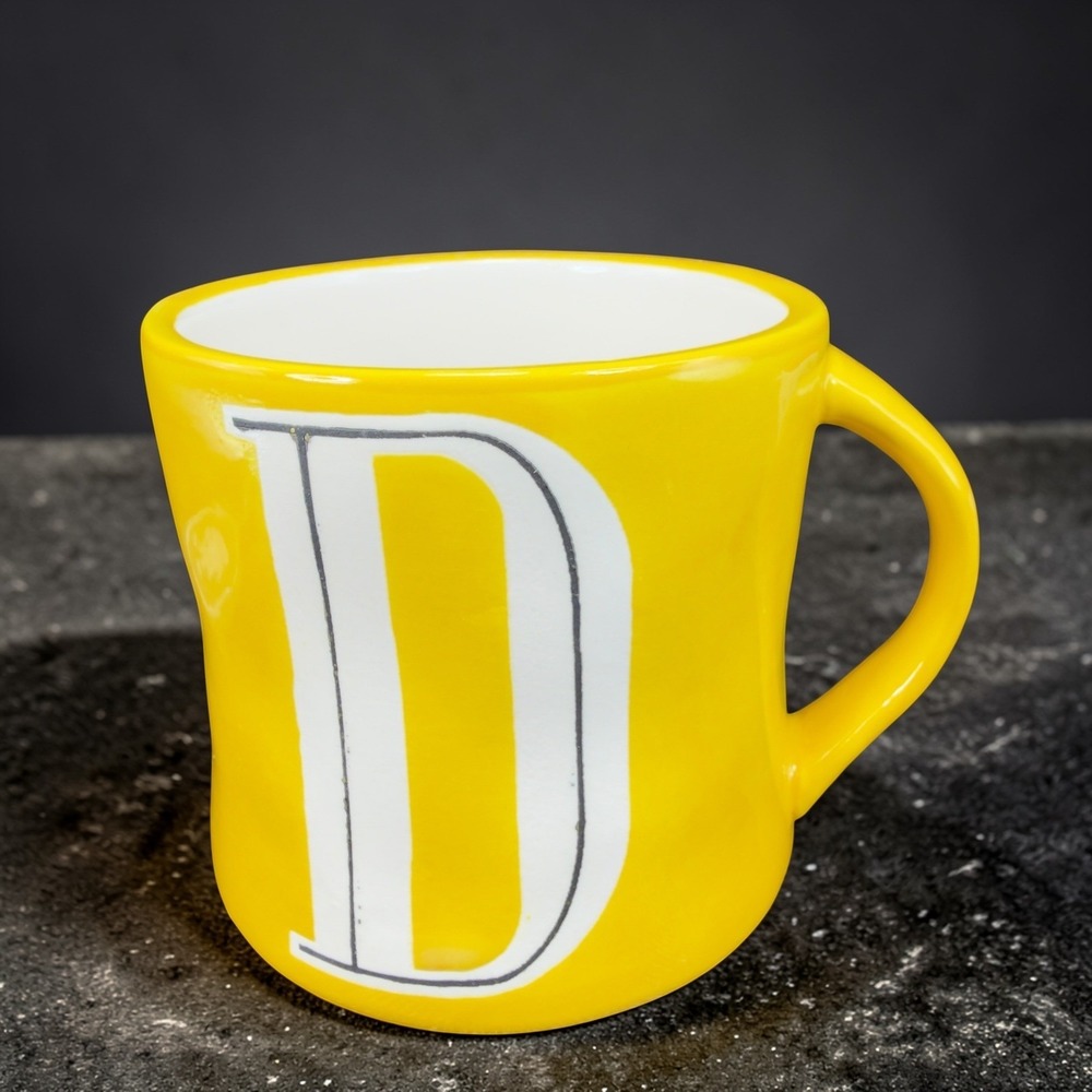 Anthropologie Monogram Letter D Mug Yellow Hand Painted Ceramic Coffee Cup‎ 4in